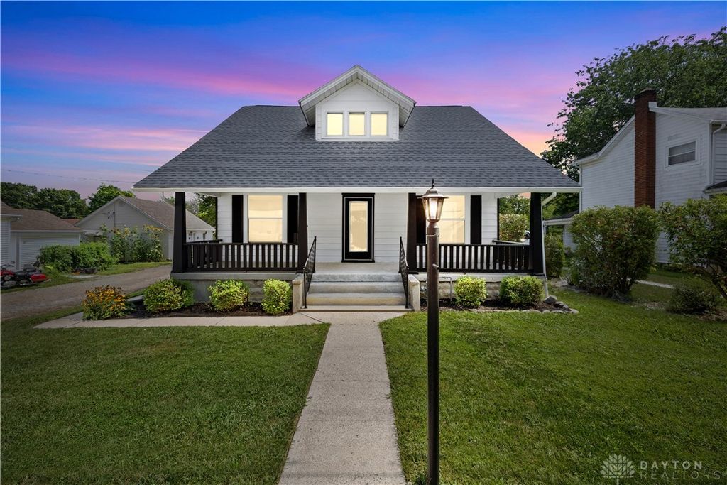 7635 S County Road 25a, Tipp City, OH 45371