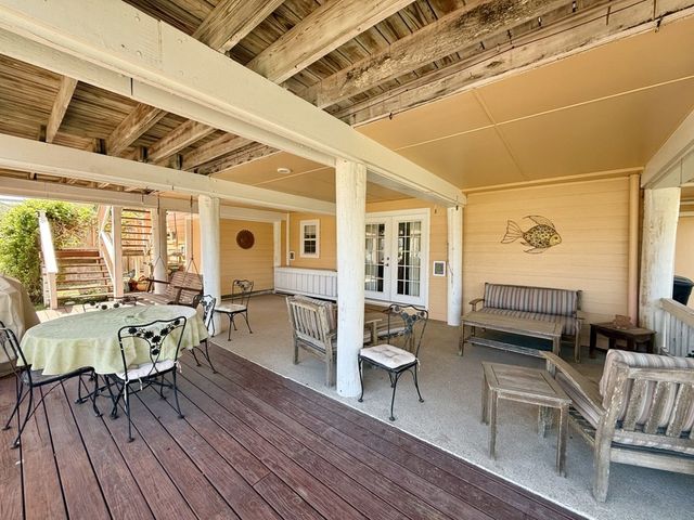30 Flamingo Road, Rockport, TX 78382