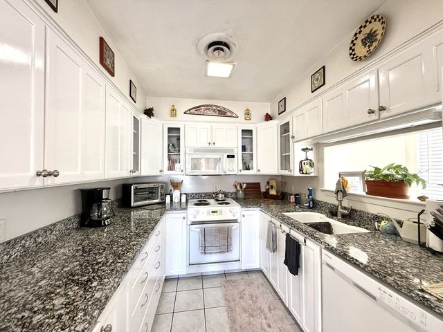 30 Flamingo Road, Rockport, TX 78382