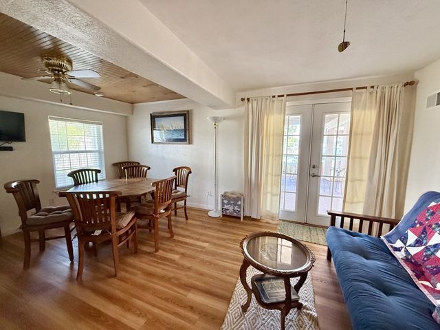 30 Flamingo Road, Rockport, TX 78382