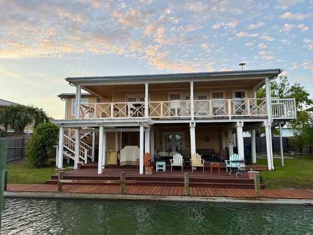 30 Flamingo Road, Rockport, TX 78382