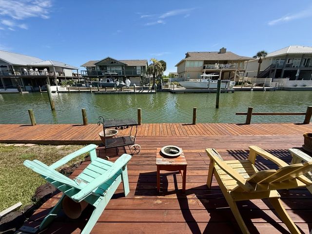 30 Flamingo Road, Rockport, TX 78382