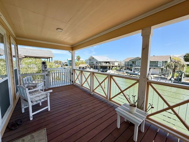 30 Flamingo Road, Rockport, TX 78382