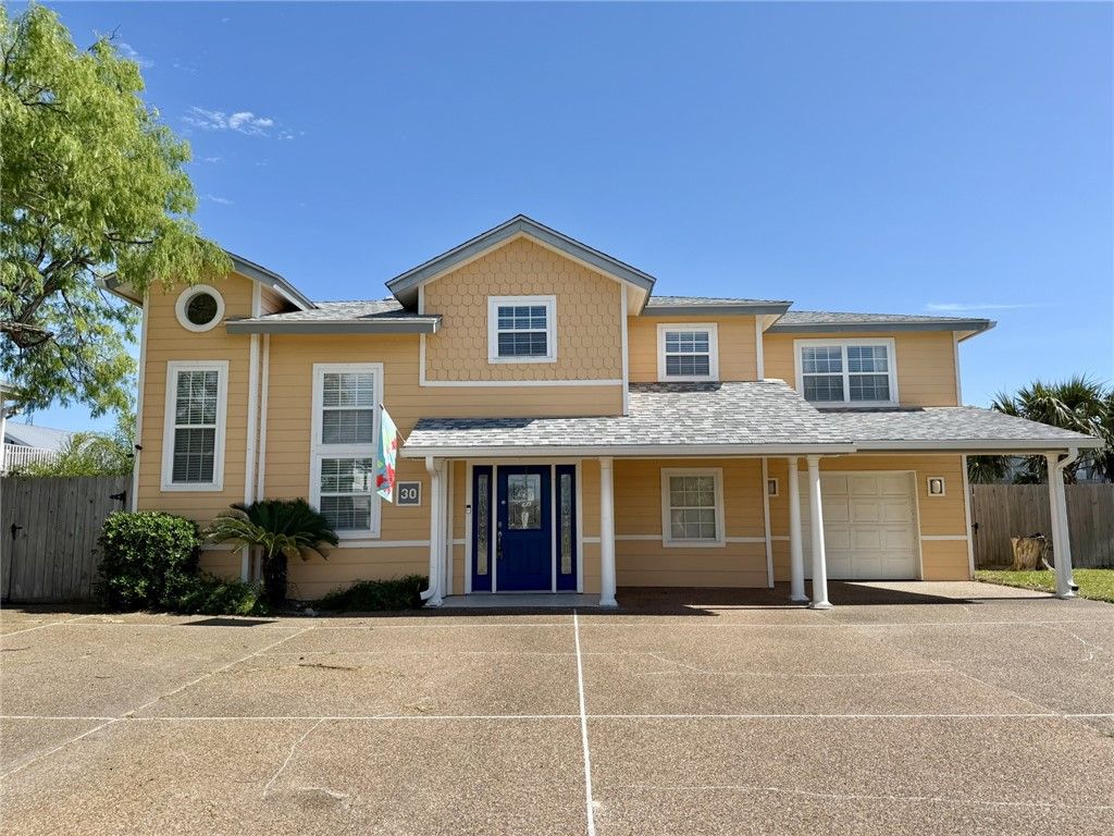 30 Flamingo Road, Rockport, TX 78382