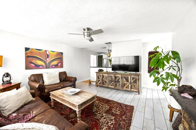 1427 NE 30th Street, Pompano Beach, FL 33064