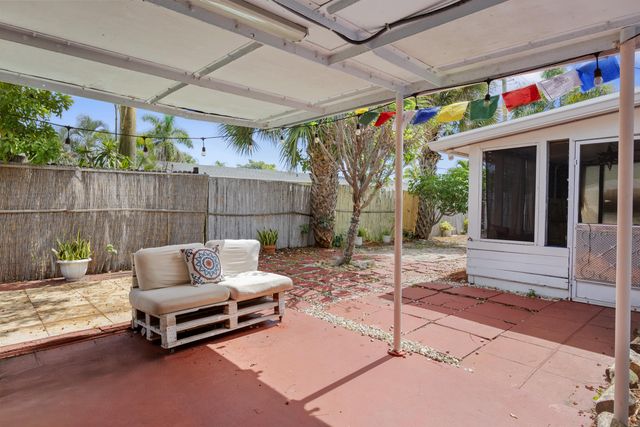 1427 NE 30th Street, Pompano Beach, FL 33064
