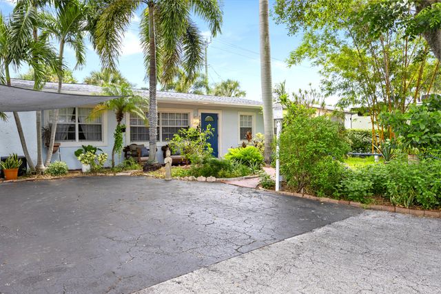 1427 NE 30th Street, Pompano Beach, FL 33064