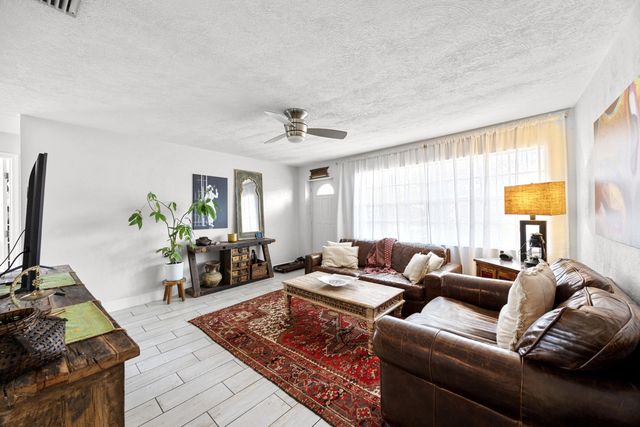 1427 NE 30th Street, Pompano Beach, FL 33064