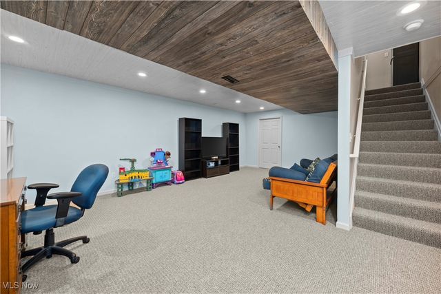 8890 Jordan Court, North Ridgeville, OH 44039