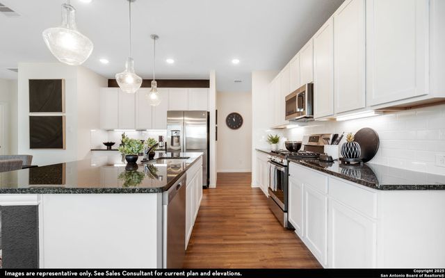 11114 Hollinger Circle, Converse, TX 78109