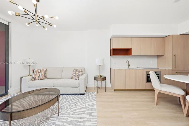 90 NE 32nd 411, Miami, FL 33137