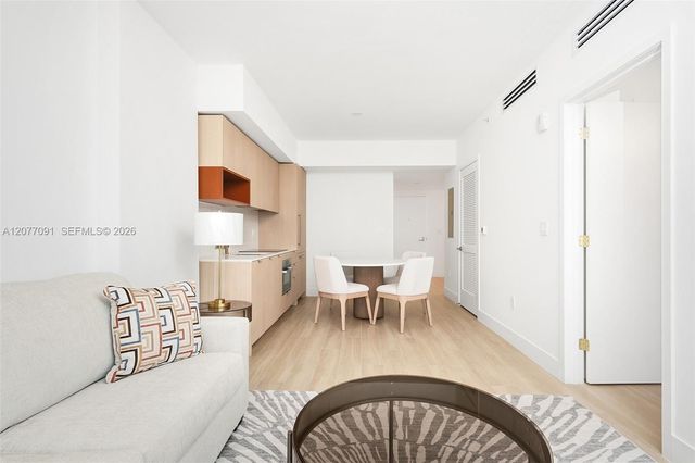 90 NE 32nd 411, Miami, FL 33137