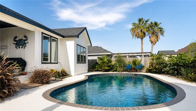 13849 Hawksnest Bay Dr, Corpus Christi, TX 78418