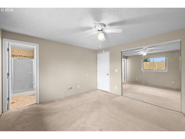 1128 Se FIR GROVE Loop, Hillsboro, OR 97123