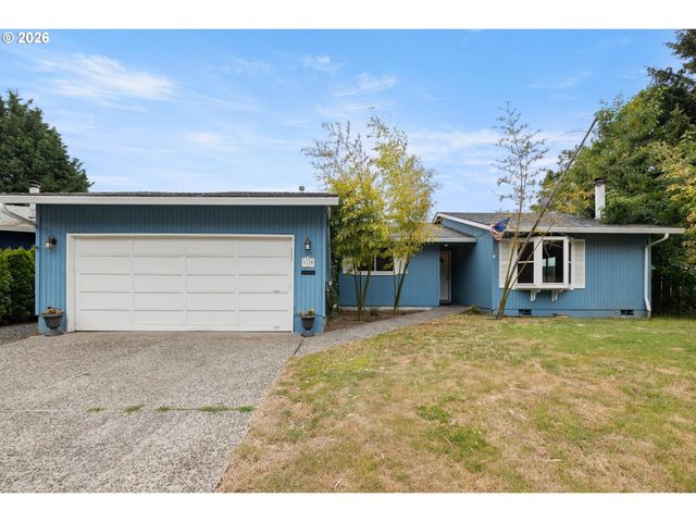 1128 Se FIR GROVE Loop, Hillsboro, OR 97123