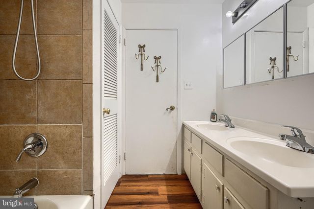 9500 POWDERHORN LN, Parkville, MD 21234