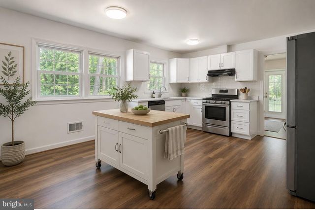 9500 POWDERHORN LN, Parkville, MD 21234