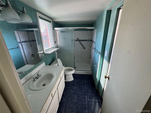 19648 Fleetwood Drive, Harper Woods, MI 48225