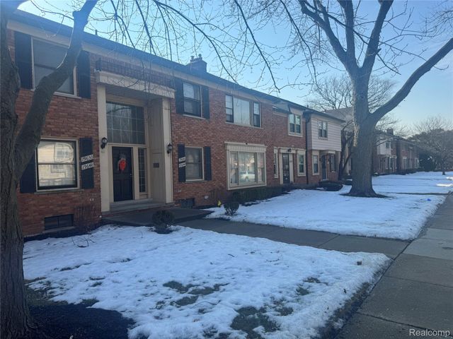 19648 Fleetwood Drive, Harper Woods, MI 48225