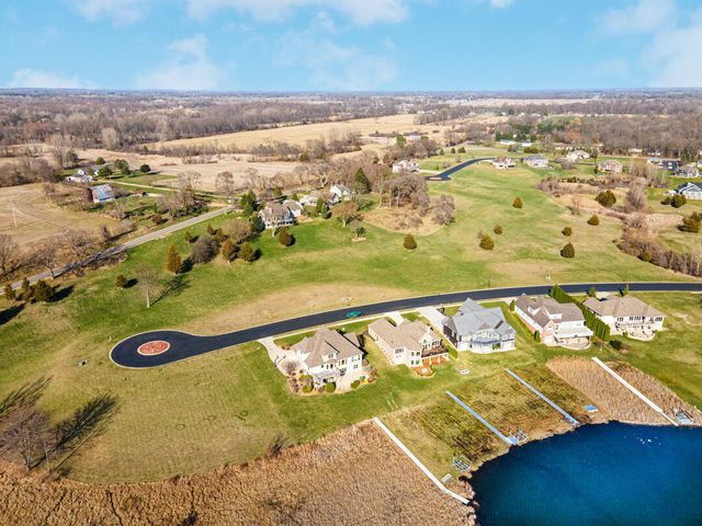 44 Coronado Drive, Jackson, MI 49201