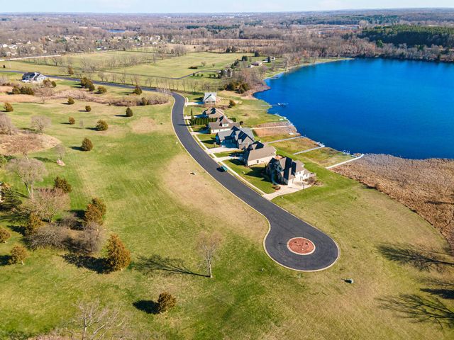 44 Coronado Drive, Jackson, MI 49201