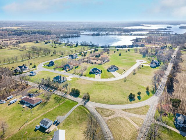 44 Coronado Drive, Jackson, MI 49201