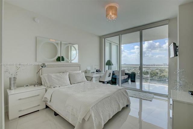 1 N Ocean Blvd 1011, Pompano Beach, FL 33062