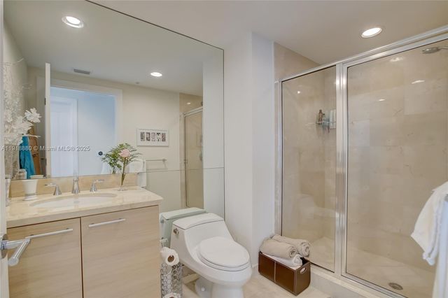 1 N Ocean Blvd 1011, Pompano Beach, FL 33062