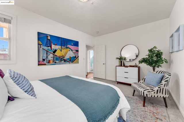 595 22Nd St, Oakland, CA 94612