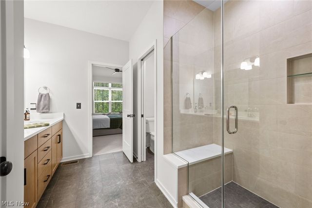 123 Town Centre Drive, Broadview Heights, OH 44147