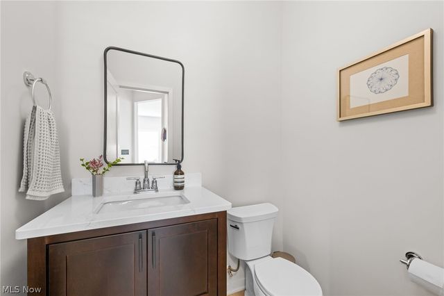 123 Town Centre Drive, Broadview Heights, OH 44147