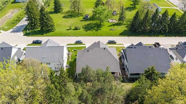 123 Town Centre Drive, Broadview Heights, OH 44147