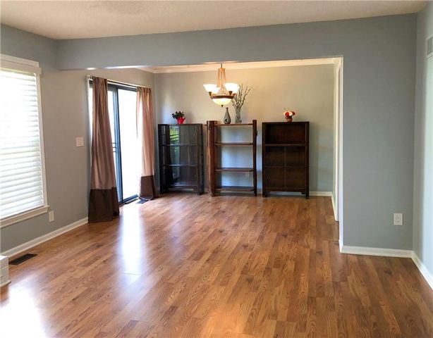 10816 W 115 Terrace, Overland Park, KS 66210