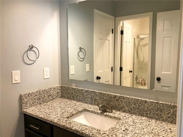10816 W 115 Terrace, Overland Park, KS 66210