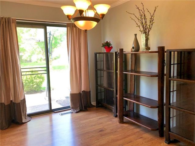 10816 W 115 Terrace, Overland Park, KS 66210