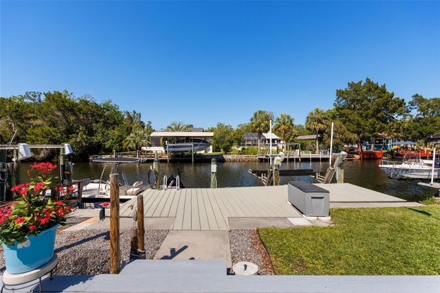 11491 W RIVERHAVEN DRIVE, Homosassa, FL 34448