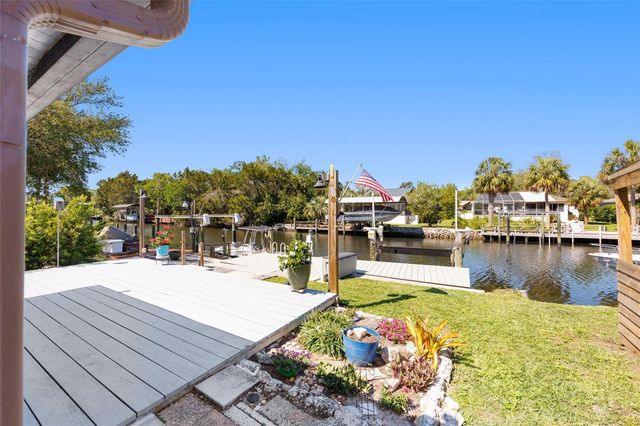 11491 W RIVERHAVEN DRIVE, Homosassa, FL 34448
