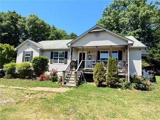 3216 Brackett Drive, Gainesville, GA 30506