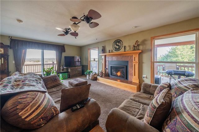 15783 Clay Road, Fredonia, KS 66736