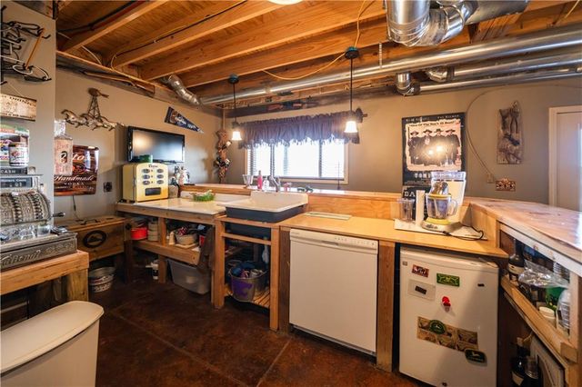 15783 Clay Road, Fredonia, KS 66736