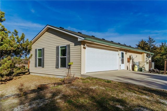 15783 Clay Road, Fredonia, KS 66736