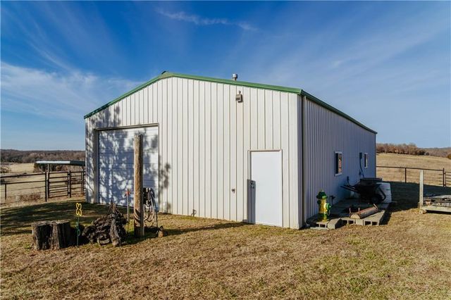 15783 Clay Road, Fredonia, KS 66736