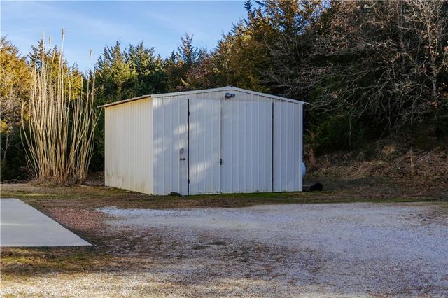 15783 Clay Road, Fredonia, KS 66736