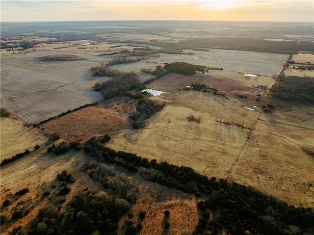 15783 Clay Road, Fredonia, KS 66736