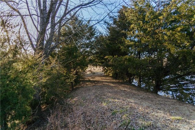 15783 Clay Road, Fredonia, KS 66736