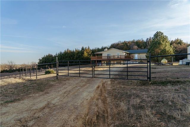 15783 Clay Road, Fredonia, KS 66736