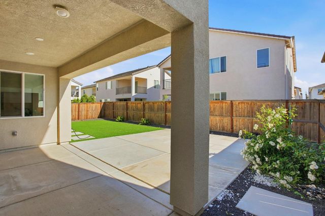 3854 Watermist Way, Sacramento, CA 95835