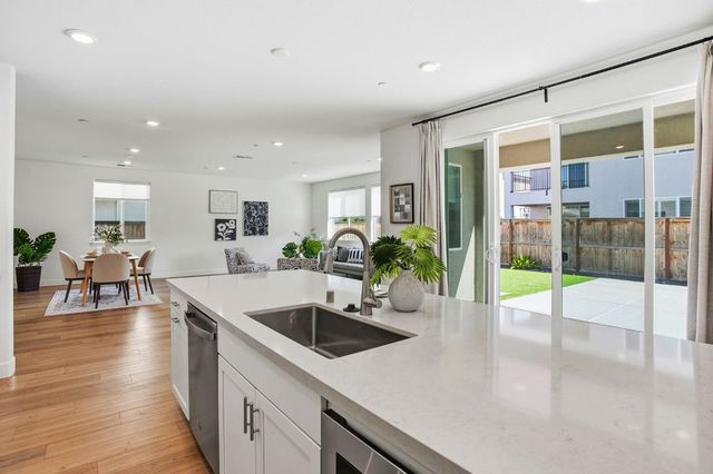 3854 Watermist Way, Sacramento, CA 95835