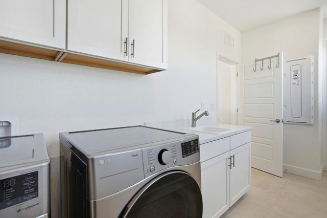 3854 Watermist Way, Sacramento, CA 95835