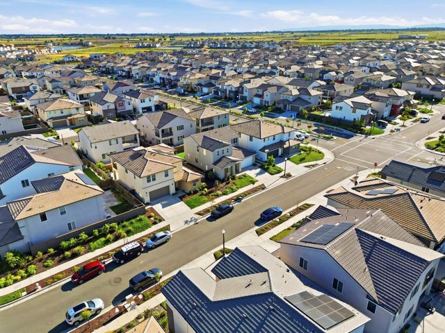 3854 Watermist Way, Sacramento, CA 95835